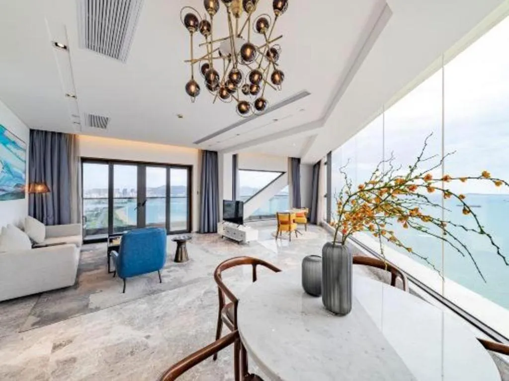 Rock Platinum Sea View Hotel