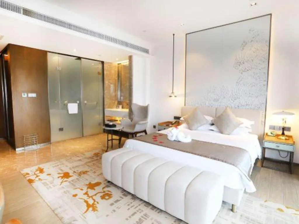 Bed in Rock Platinum Sea View Hotel