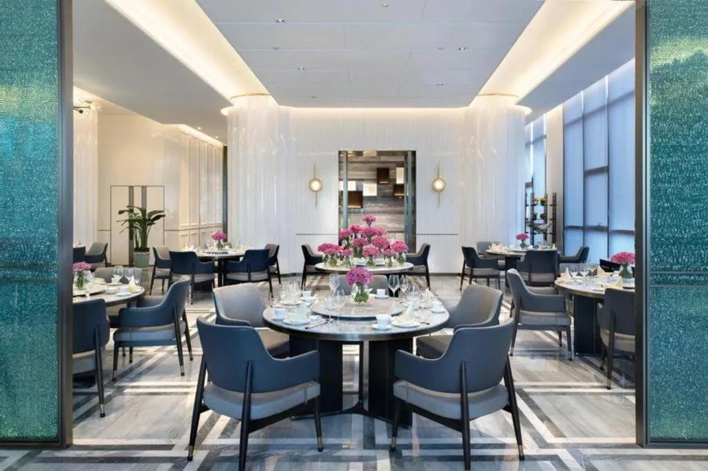 Rock Platinum Sea View Hotel