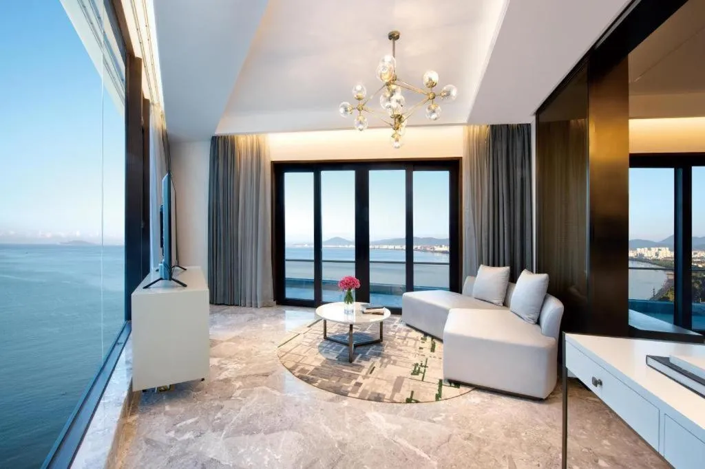 Rock Platinum Sea View Hotel