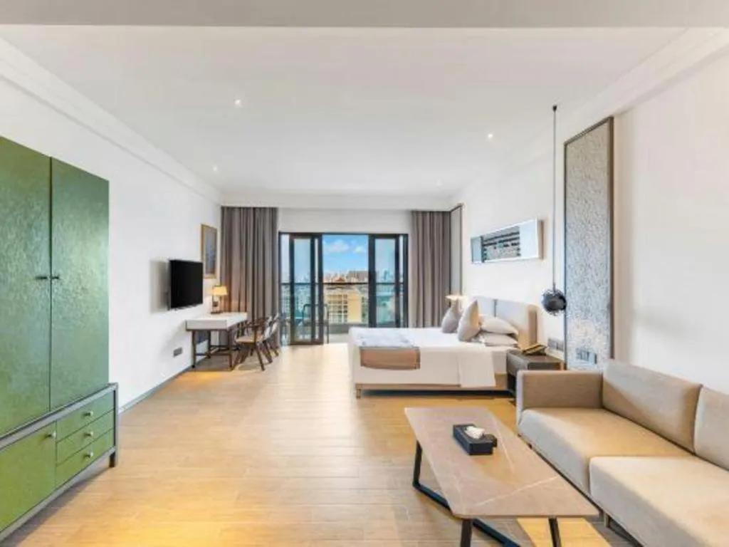 Rock Platinum Sea View Hotel