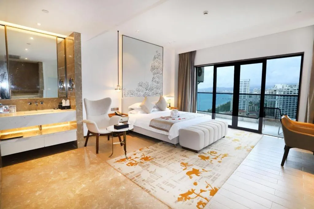 Bed in Rock Platinum Sea View Hotel