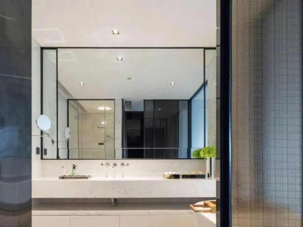 Rock Platinum Sea View Hotel