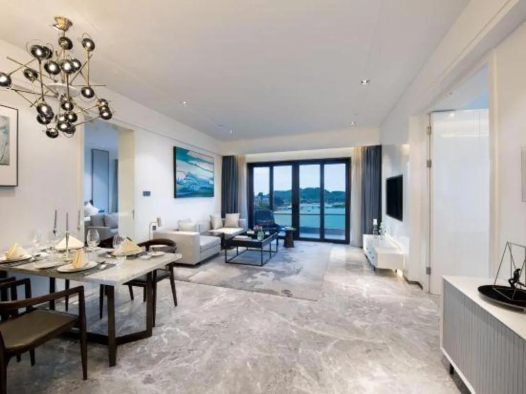 Rock Platinum Sea View Hotel