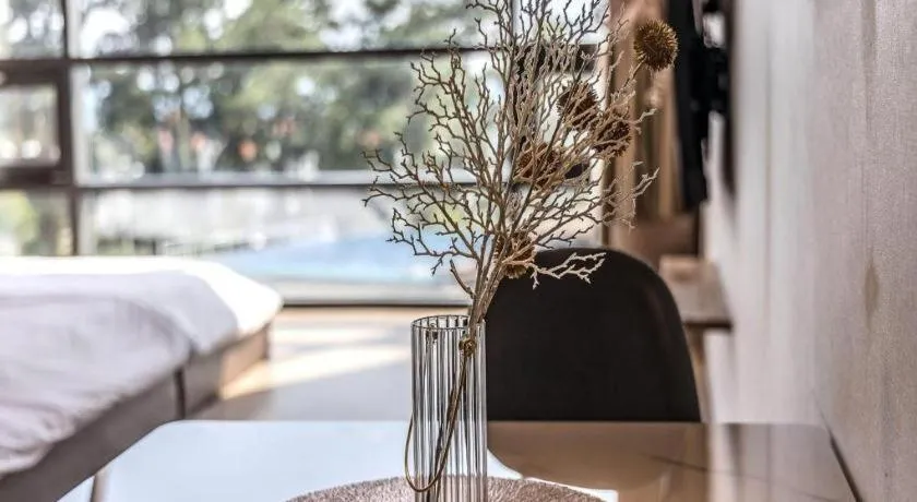 Bed in Dam and Roo Resort