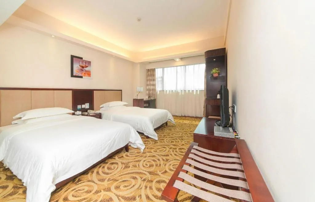 Bed in City Comfort Inn Guangzhou Hanxi Changlong Shiqiao Metro Station