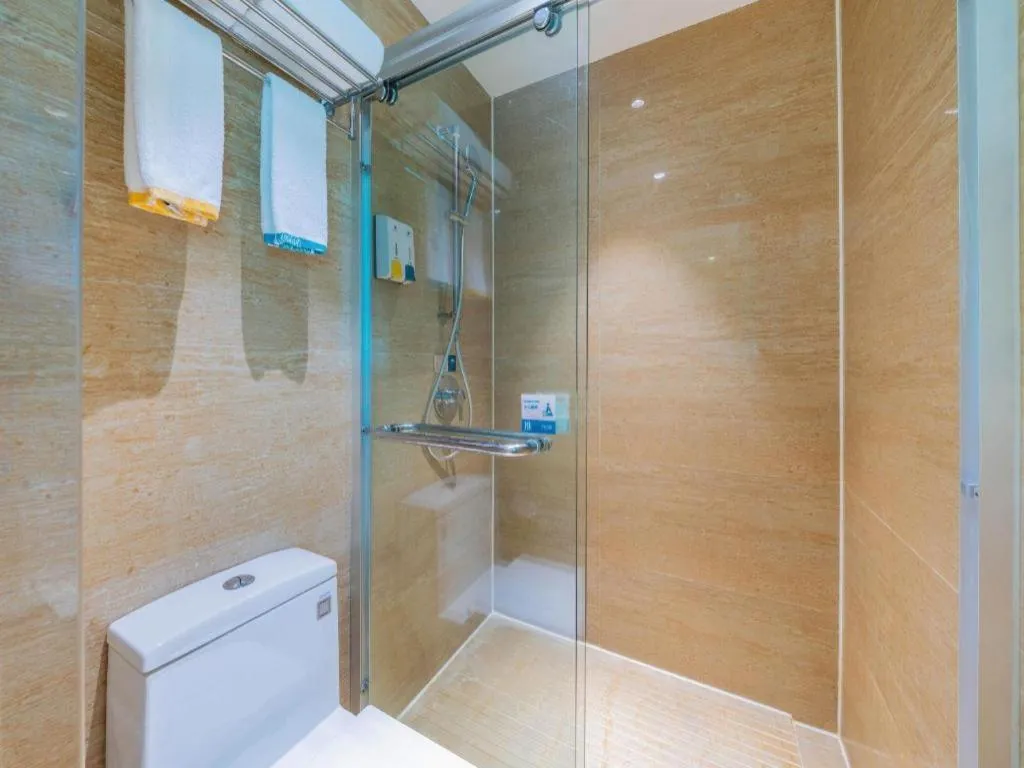 City Comfort Inn Guangzhou Hanxi Changlong Shiqiao Metro Station