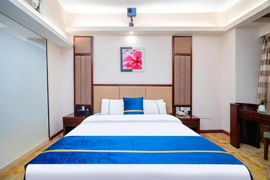 Bed in City Comfort Inn Guangzhou Hanxi Changlong Shiqiao Metro Station