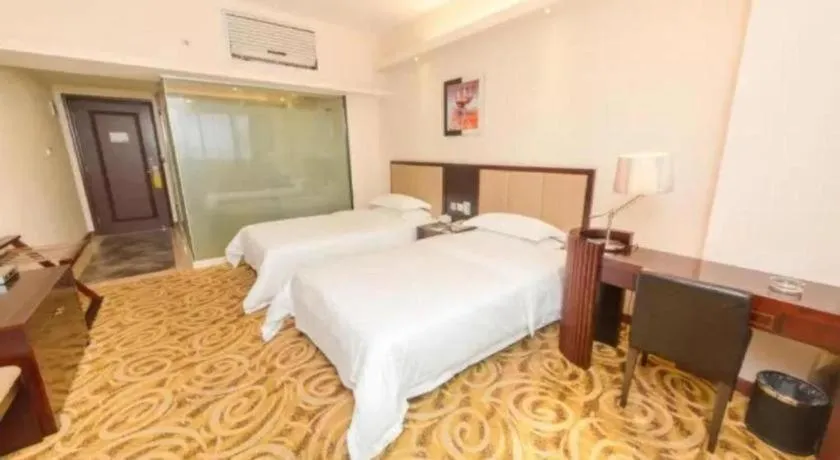Bed in City Comfort Inn Guangzhou Hanxi Changlong Shiqiao Metro Station