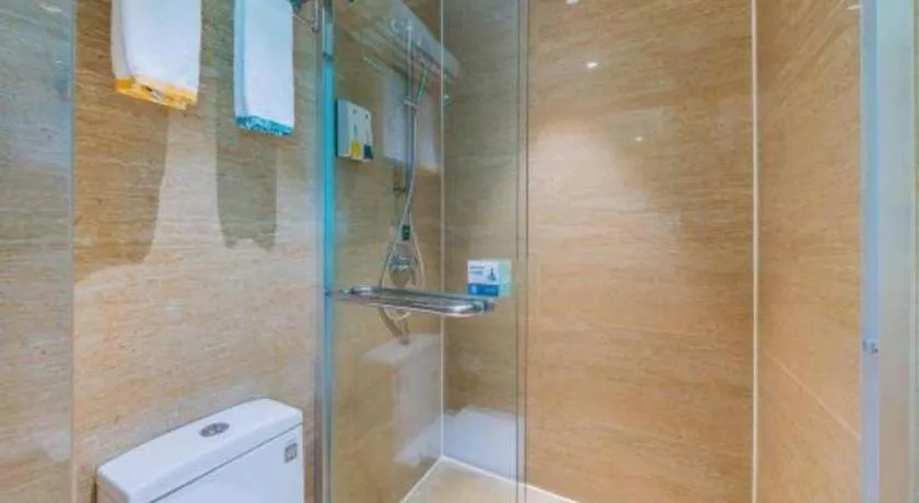 City Comfort Inn Guangzhou Hanxi Changlong Shiqiao Metro Station