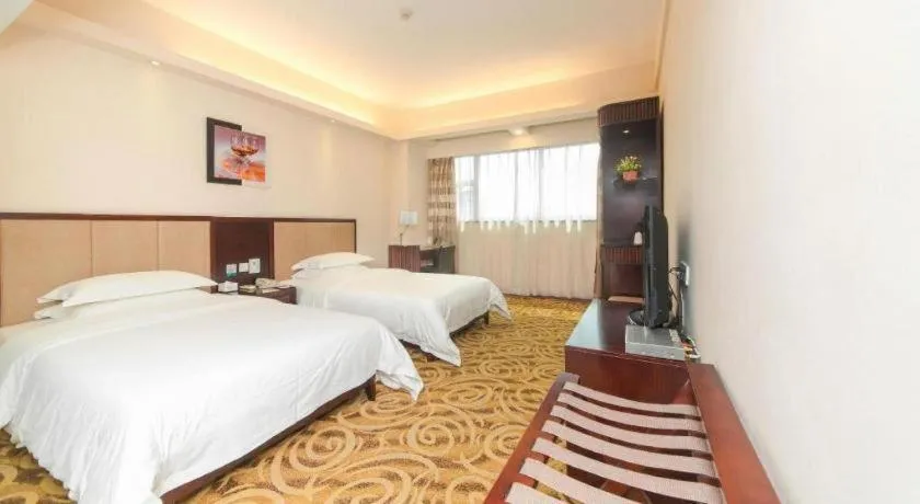 Bed in City Comfort Inn Guangzhou Hanxi Changlong Shiqiao Metro Station