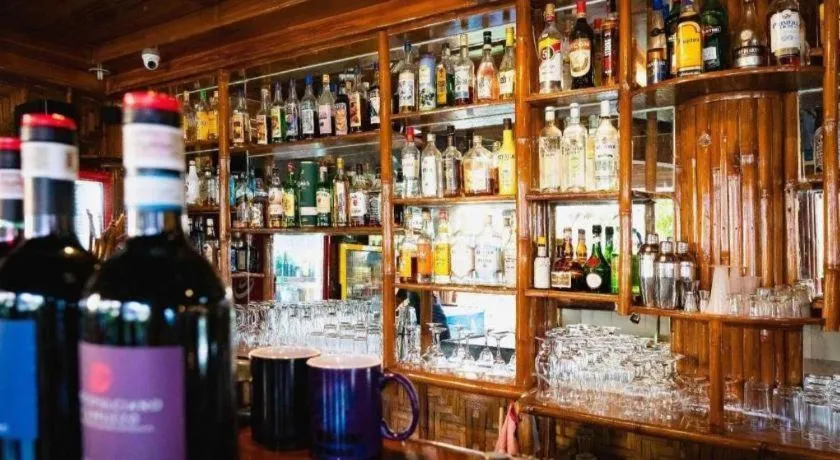 Coucou Bar Hotel and Restaurant