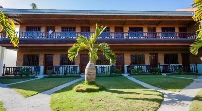 Coucou Bar Hotel and Restaurant