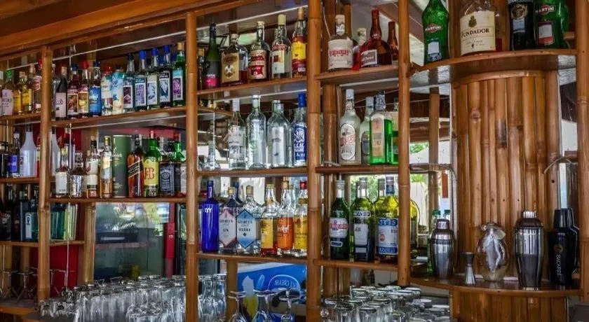 Coucou Bar Hotel and Restaurant