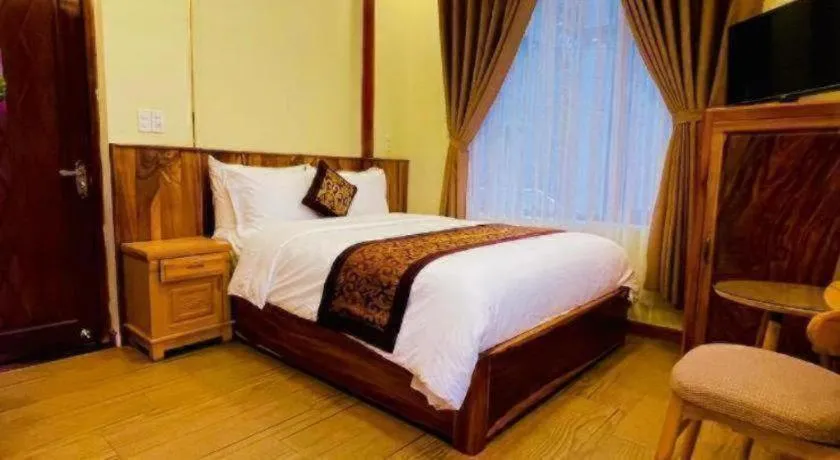 Bed in La Roza Dalat Boutique Hotel