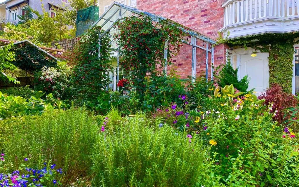 La Roza Dalat Boutique Hotel