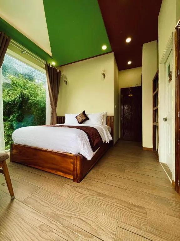 Bed in La Roza Dalat Boutique Hotel