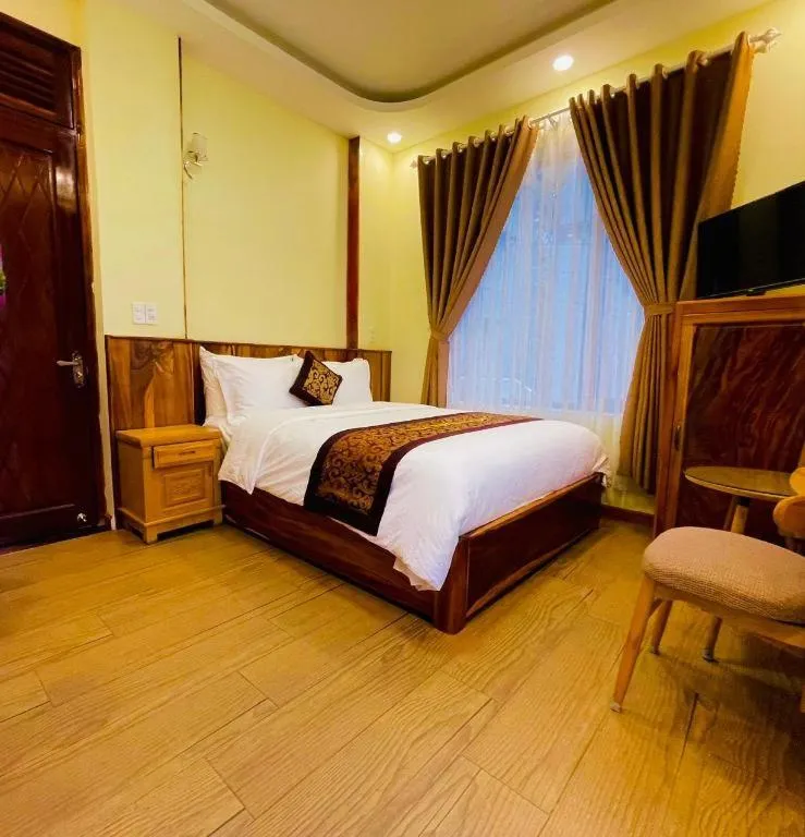 Bed in La Roza Dalat Boutique Hotel
