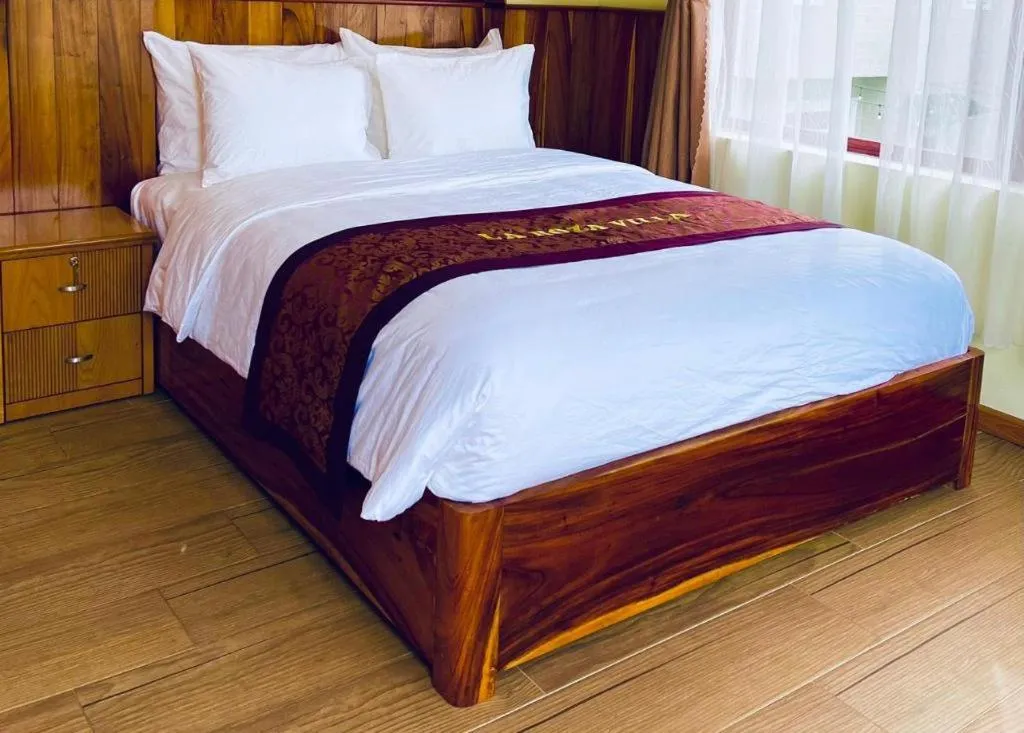 Bed in La Roza Dalat Boutique Hotel