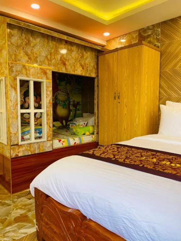 Bed in La Roza Dalat Boutique Hotel