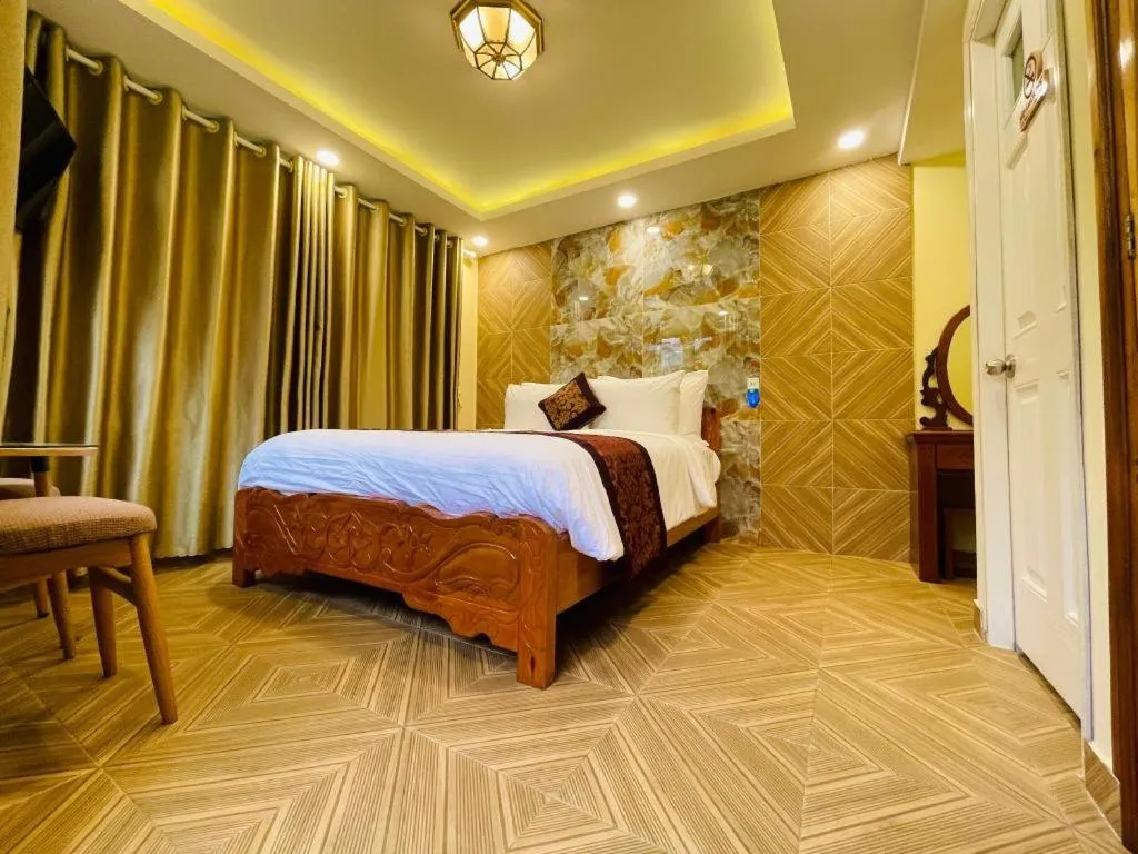 Bed in La Roza Dalat Boutique Hotel