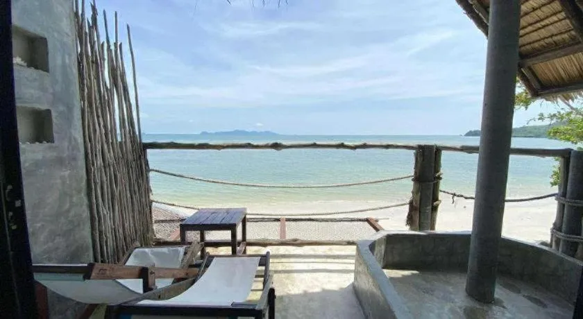 Koh Mook De Tara Beach Resort