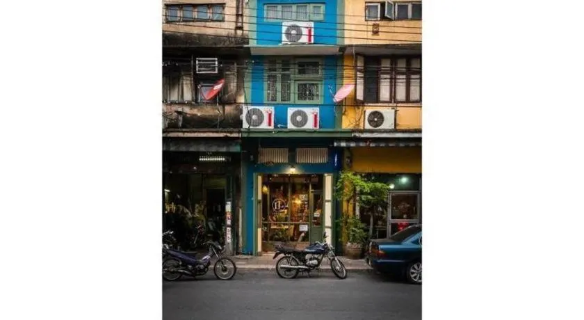 Live Local Cafe & Hotel