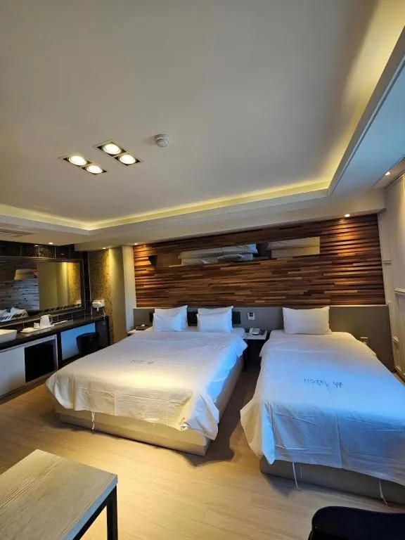 Bed in Pohang Hotel View