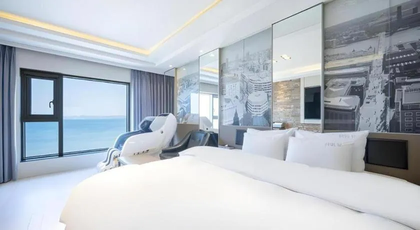 Bed in Pohang Hotel View