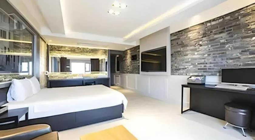 Bed in Pohang Hotel View