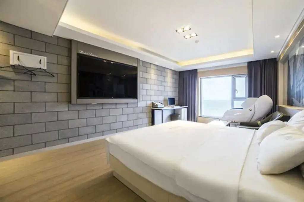 Bed in Pohang Hotel View