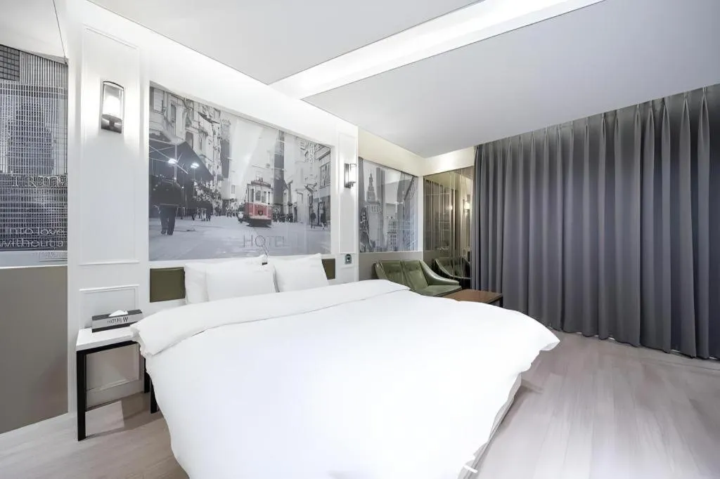 Bed in Pohang Hotel View