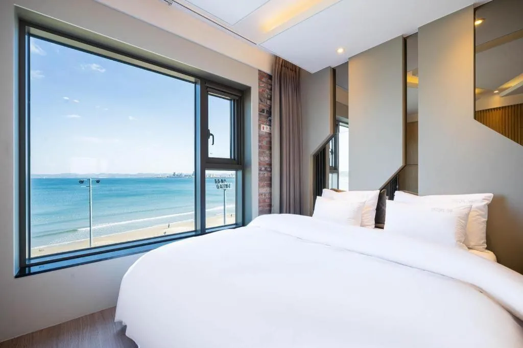 Bed in Pohang Hotel View