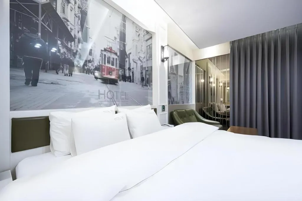 Bed in Pohang Hotel View