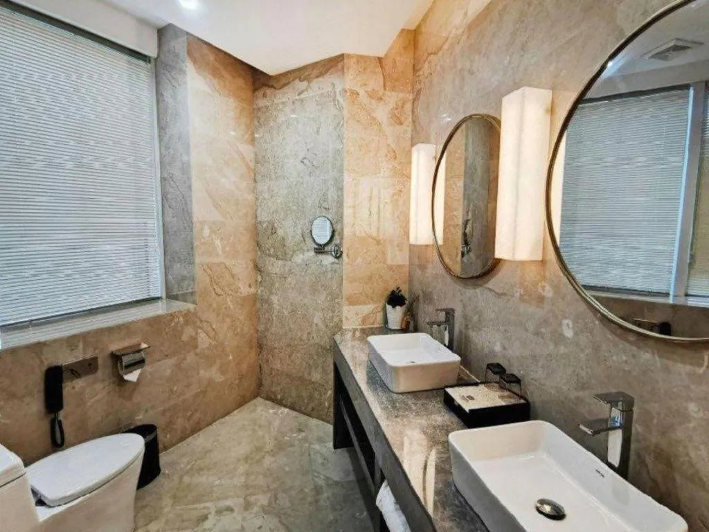 Hundred Hotel Qingdao