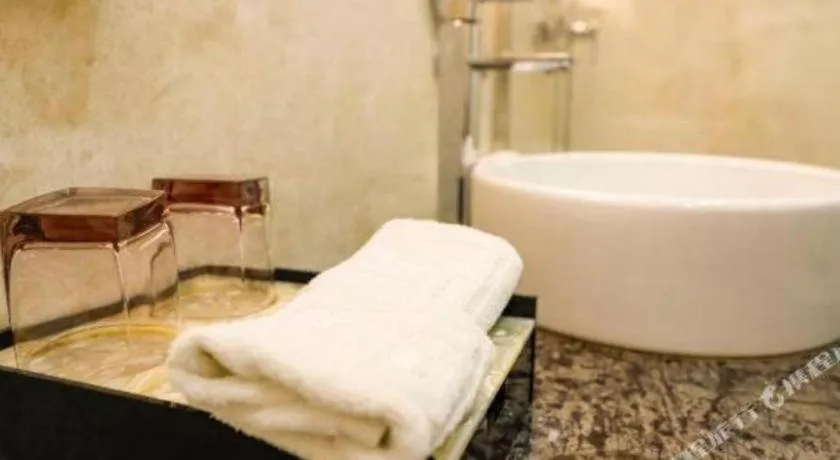 Hundred Hotel Qingdao