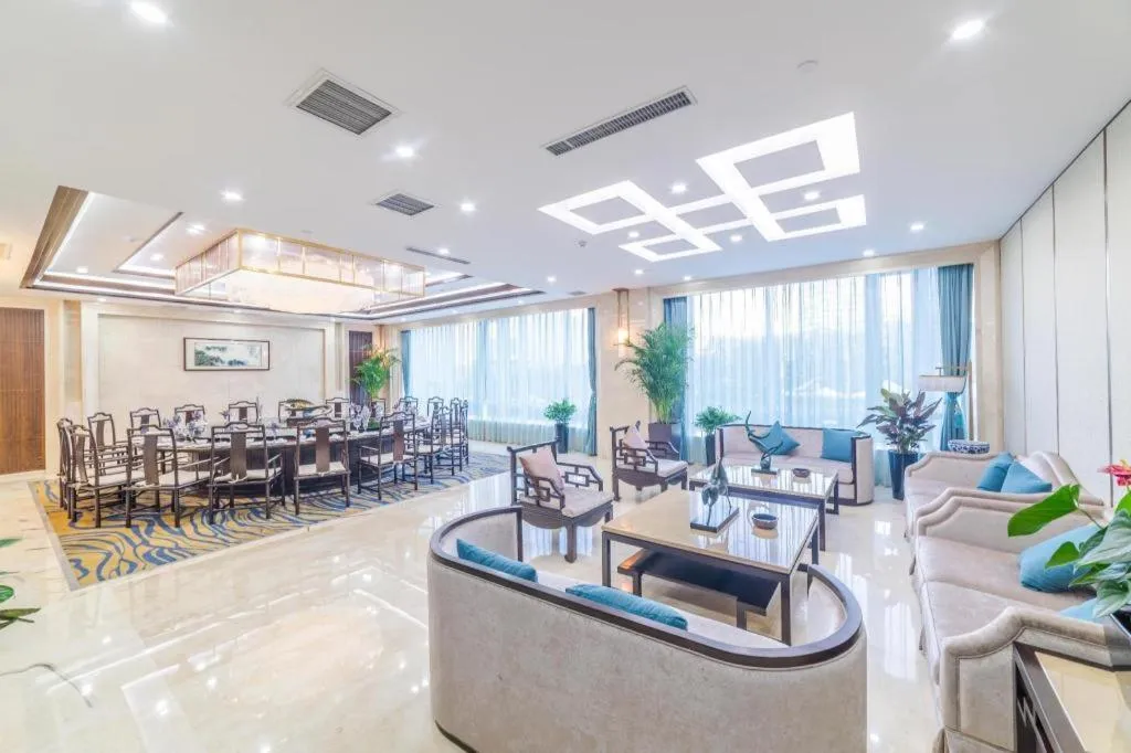 Hundred Hotel Qingdao