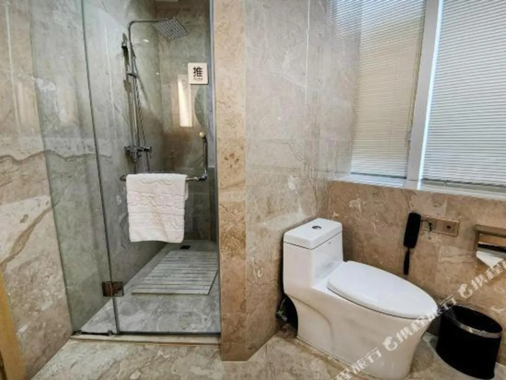 Hundred Hotel Qingdao