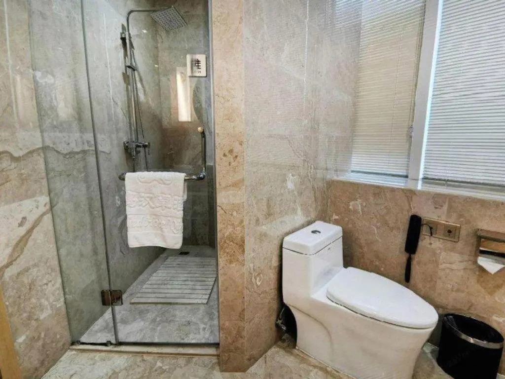 Hundred Hotel Qingdao