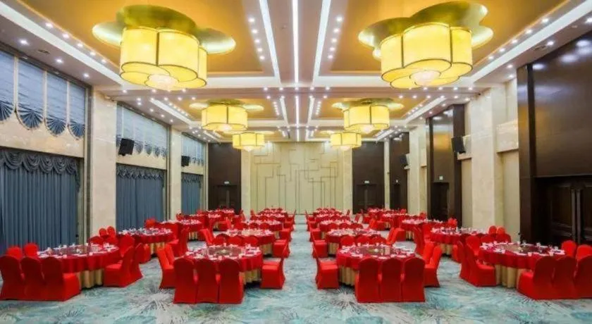 Hundred Hotel Qingdao