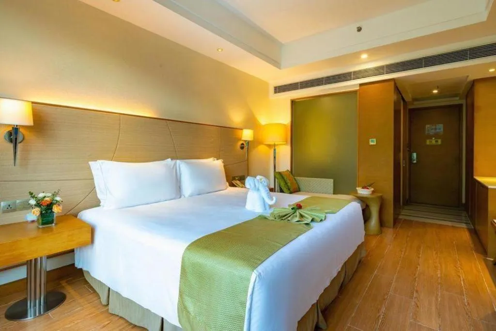 Bed in Ocean View Resort Yalong Bay