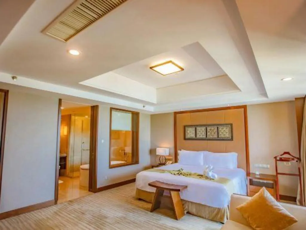 Bed in Ocean View Resort Yalong Bay