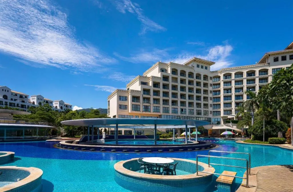 Ocean View Resort Yalong Bay