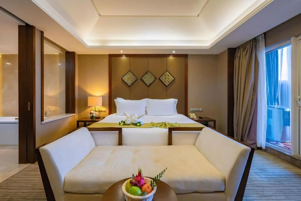 Bed in Ocean View Resort Yalong Bay