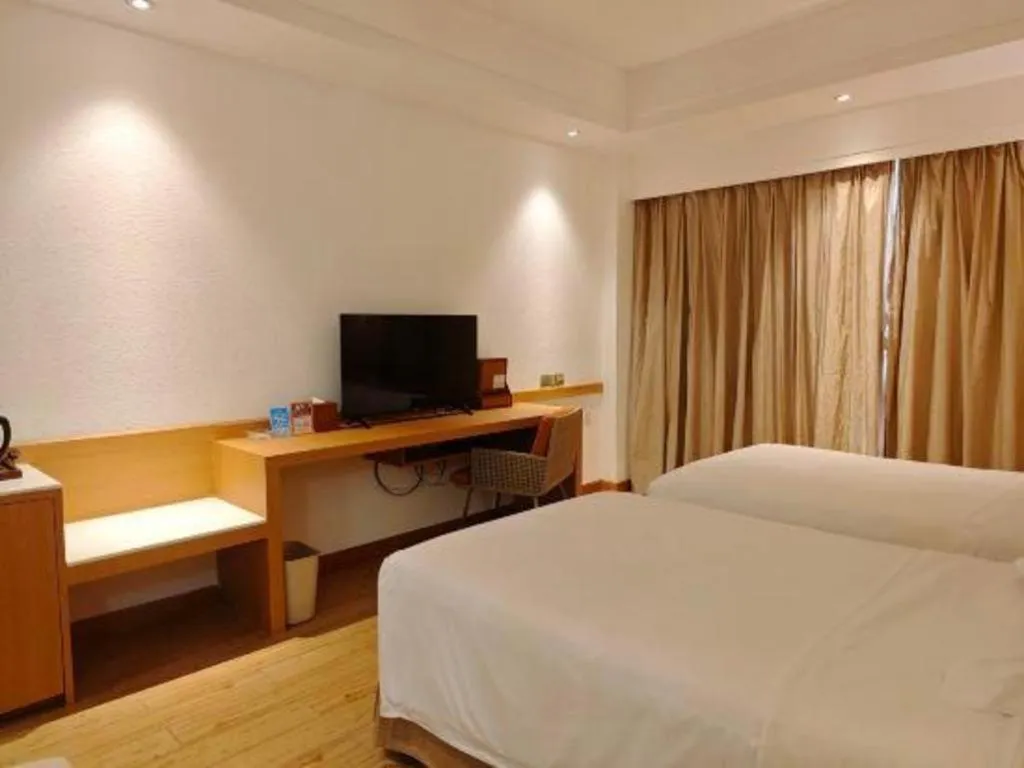 Bed in Ocean View Resort Yalong Bay