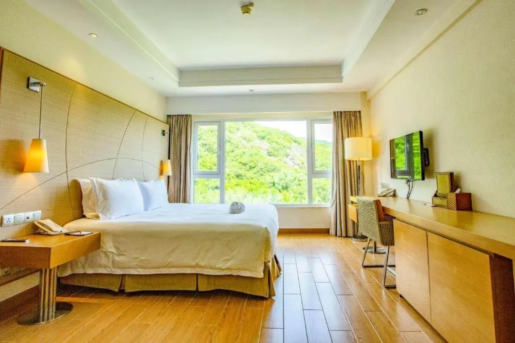 Bed in Ocean View Resort Yalong Bay