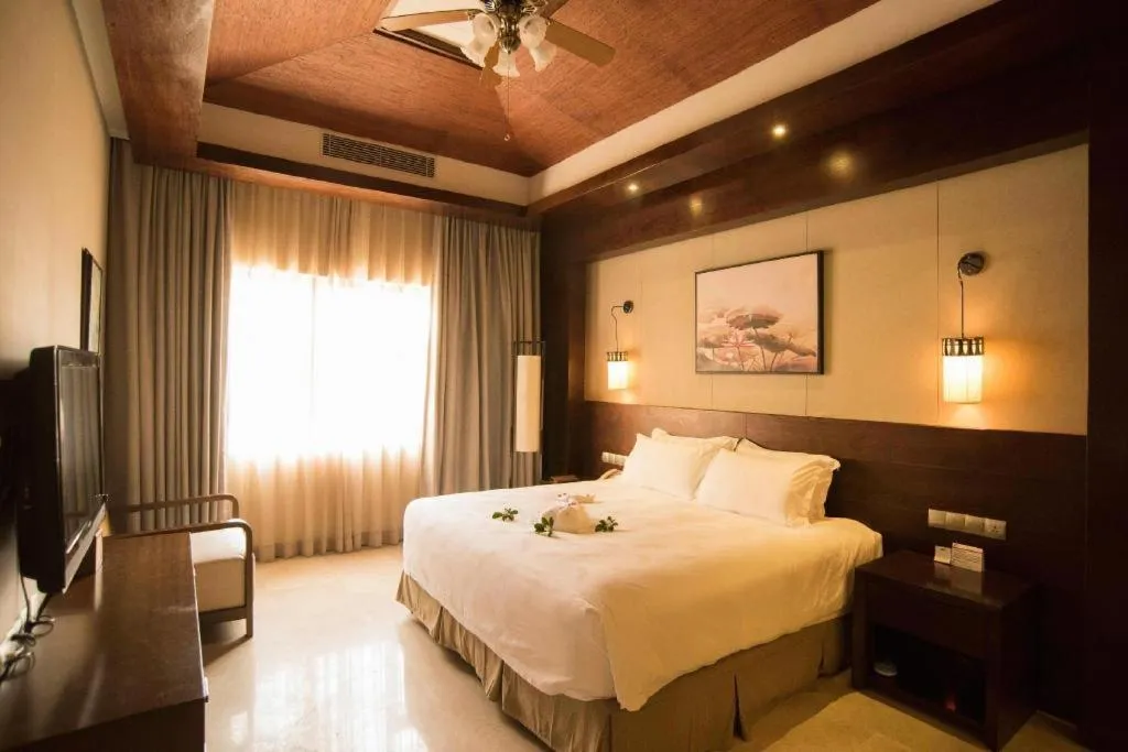 Bed in Ocean View Resort Yalong Bay