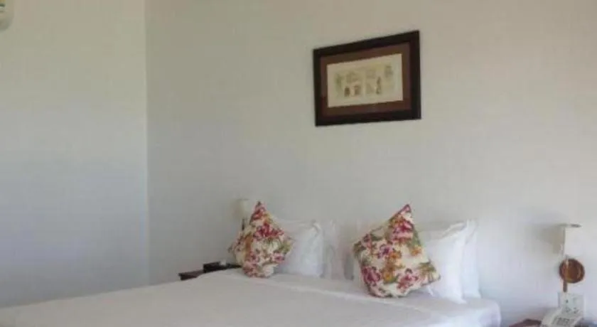 Bed in Villa Phra Chan Resort