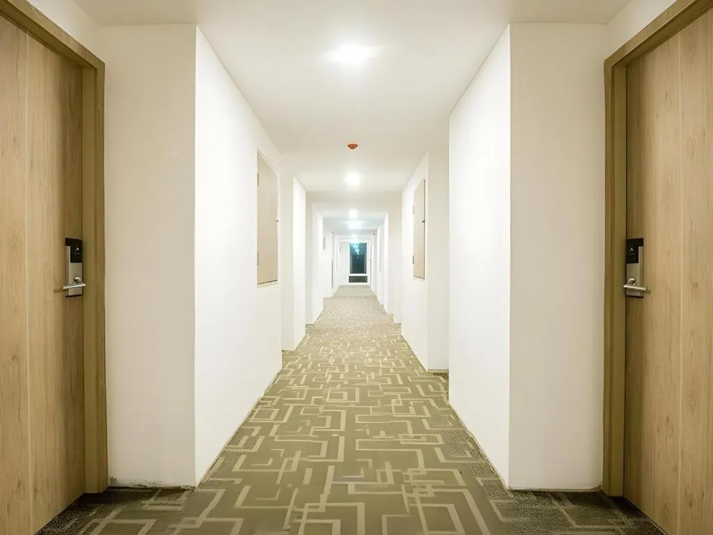 B2 Phrae Boutique and Budget Hotel