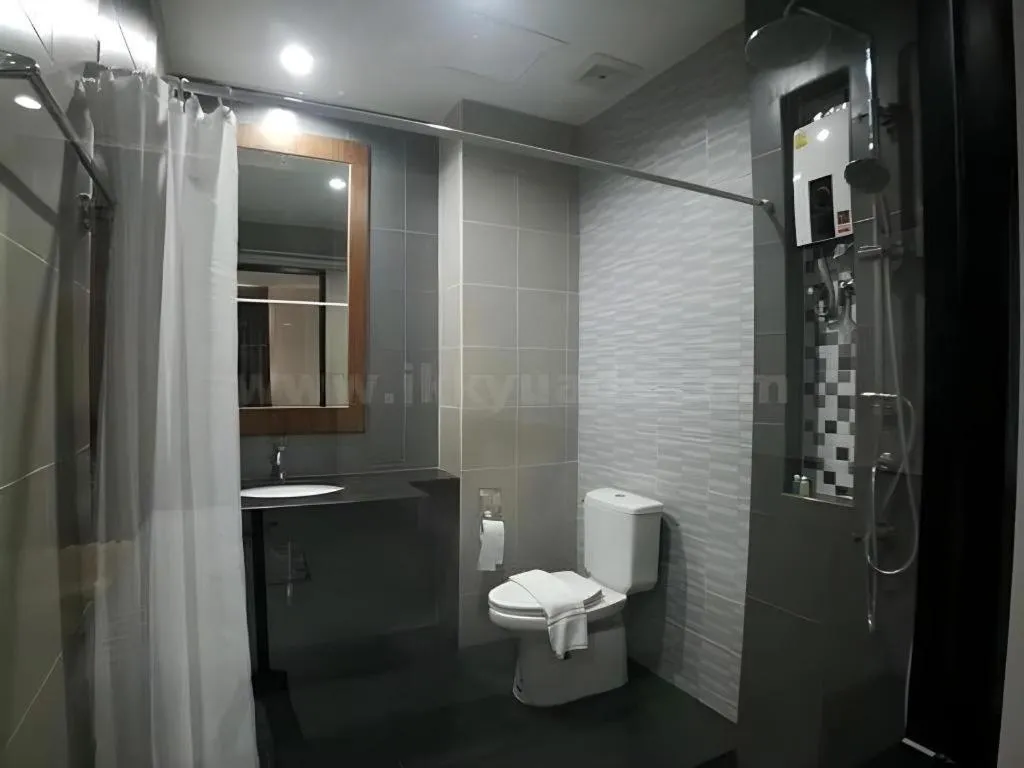 S-Tawan Hotel & Convention